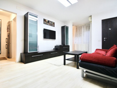 ROMANA - PIATA AMZEI, APARTAMENT MODERN!