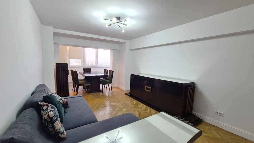 Apartament 3 camere Victoriei-Titulescu, vedere panoramica, parcare 4