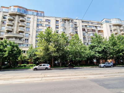Apartament 3 camere Unirii-Corneliu Coposu, etaj 4