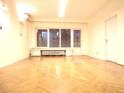 PIATA DOROBANTI CAPITALE - ANDREI MURESANU, 4 CAMERE, 112 MP, NEMOBILAT!