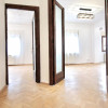 CALEA DOROBANTI, APARTAMENT NEMOBILAT IN BLOC TIP VILA! thumb 4